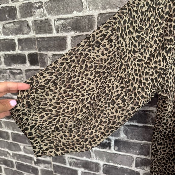 Garnet Hill blouse top shirt Brown leopard print 100% silk - Picture 3 of 12
